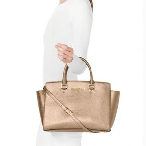 Michael kors gold Selma bag